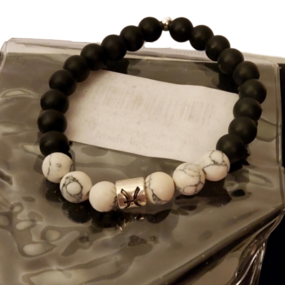 Pieces Zodiac Beaded Bracelet - Picture 5 of 11